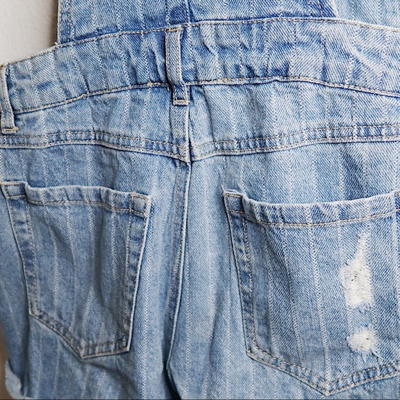 Forever 21 | Denim Distressed Overalls - Picture 5 of 6